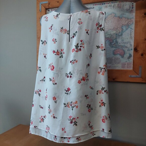 Pennington's Romantic Sleeveless Floral Top Cream Layer Women's Plus Size 2X - Picture 4 of 9